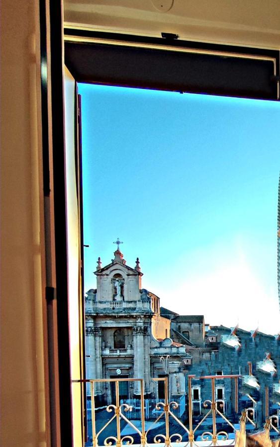 Liotru Maisonne, With En-suite Bathroom And Shared Bathroom * Catania